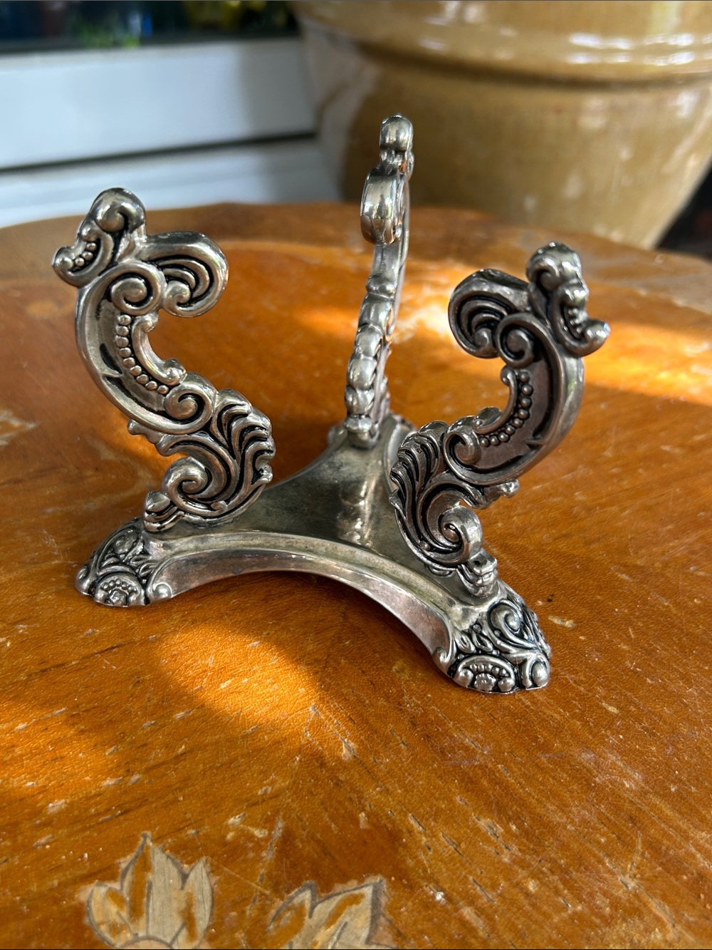 Vintage Godinger Silver-Plated Filigree Stand